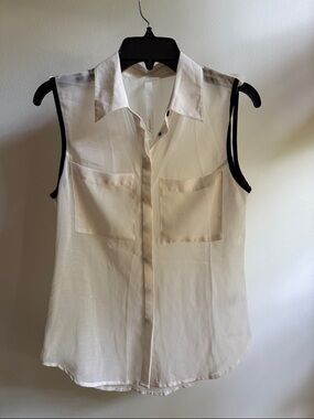 Reformed Women’s Sleeveless Collared Shell Top - White with Black Trim XS